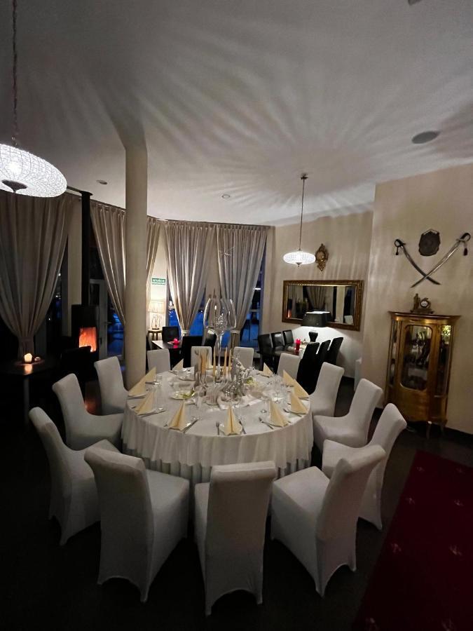 Orion Hotel Parczew Екстер'єр фото